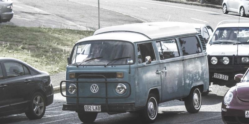 广西石材在室内外水景设计中的艺术与工艺：泳池、喷泉选材与施工全解析